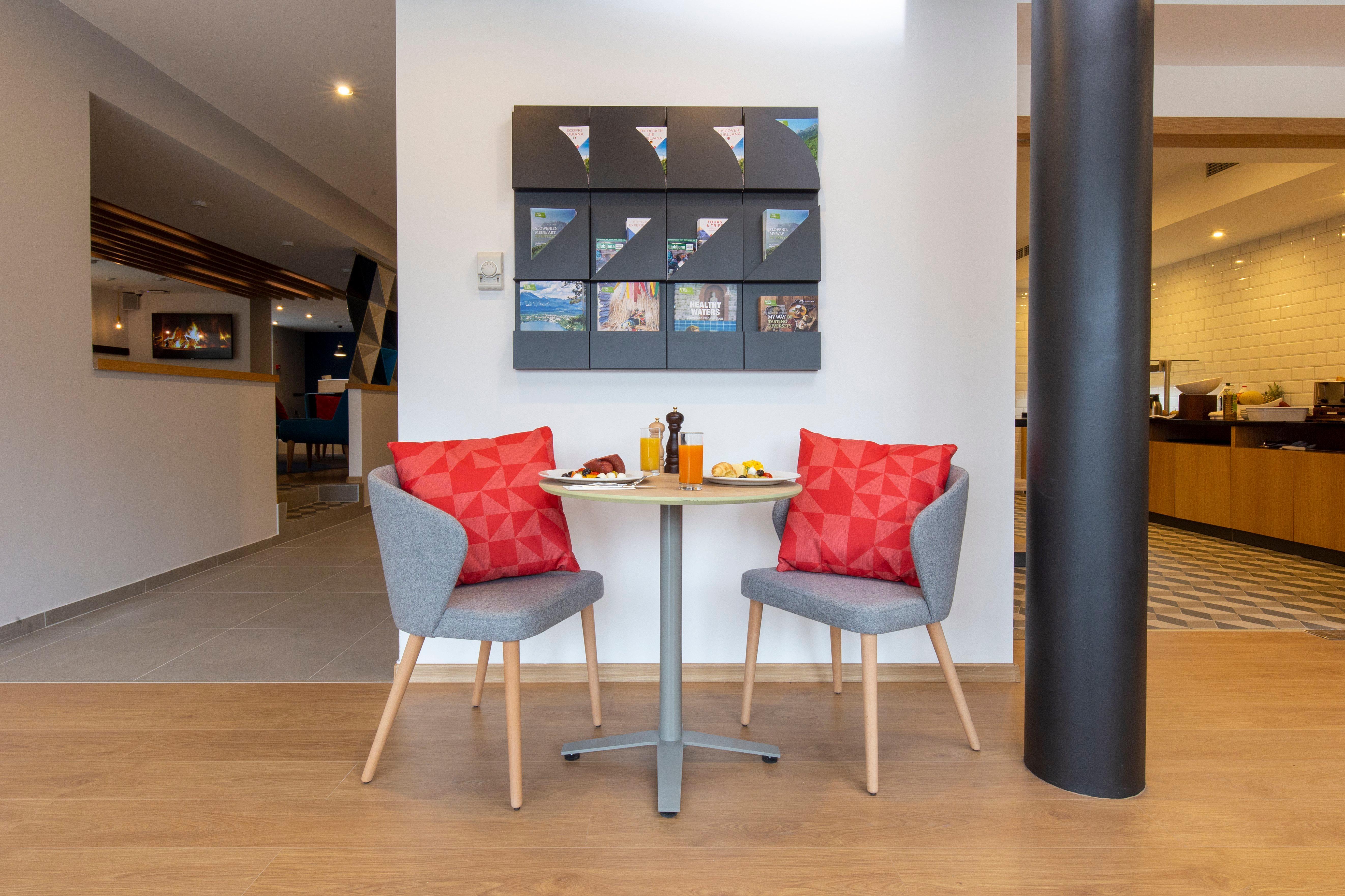 Holiday Inn Express - Ljubljana By Ihg Esterno foto